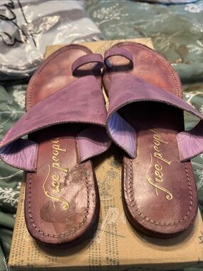 Free People Purple Leather Toe-Loop Slide Sandals